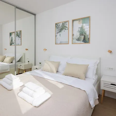 Dalmatian Olive Apartman Makarska