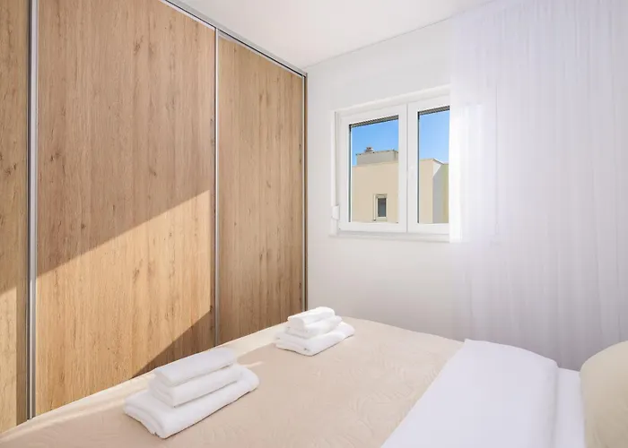 Dalmatian Olive Apartment *